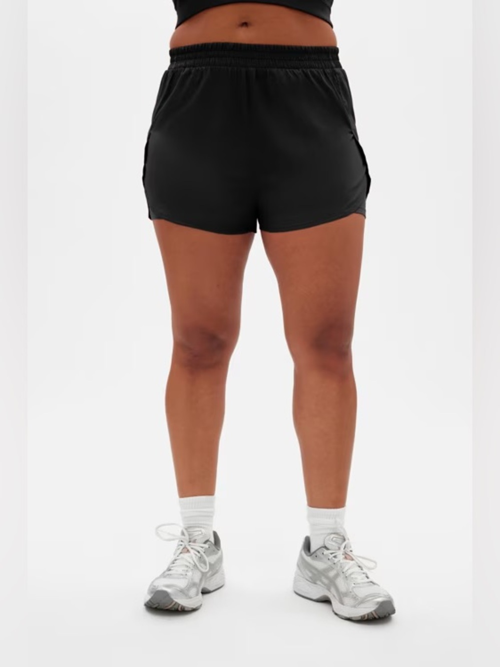 Girlfriend Collective black trail shorts Size S